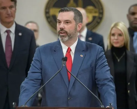 US Attorney Assigned to Investigating Trump Opponents Resigns Following Pressure from Administration